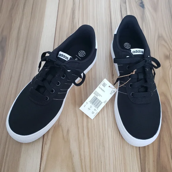 Adidas VULCRAID3R K SKATEBOARD CG3330 Shoes 6 Men 7 Women 5.5Youth - Picture 1 of 9